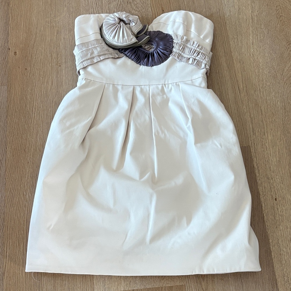 Sheike Cream and Purple Formal Dress